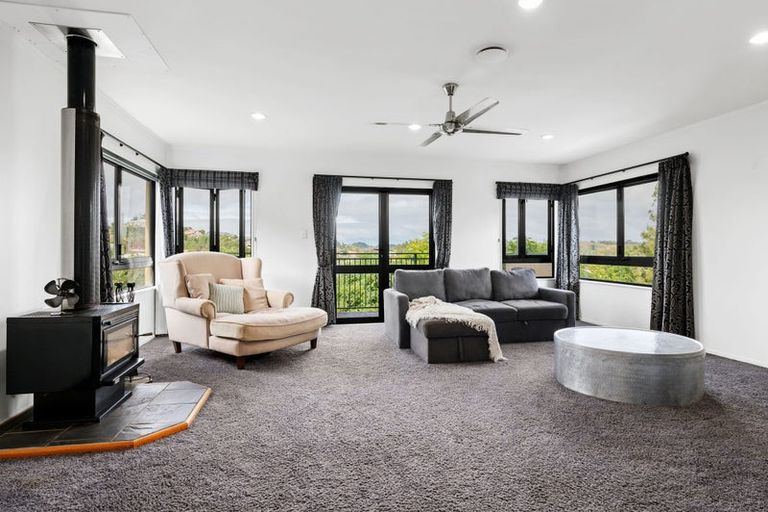 Photo of property in 11 West Ridge Drive, Western Heights, Hamilton, 3200