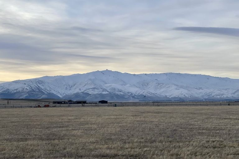 Photo of property in 20 Southern Tor Lane, Springvale, 9393