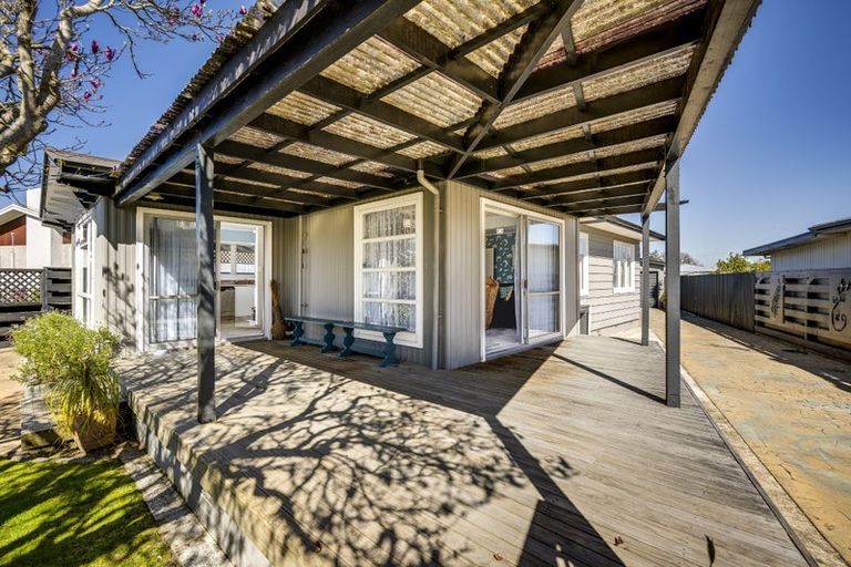 Photo of property in 8 Ngarimu Street, Havelock North, 4130