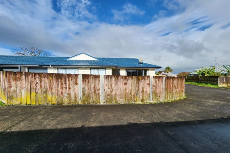 Photo of property in 1/14 Nerissa Place, Randwick Park, Auckland, 2105