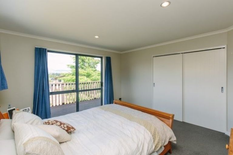 Photo of property in 15 Drake Place, Lake Hawea, Wanaka, 9382