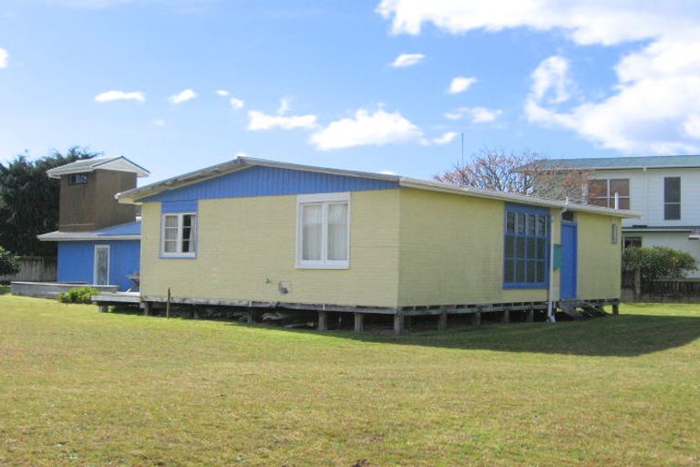 Photo of property in 108 The Square, Whangamata, 3620