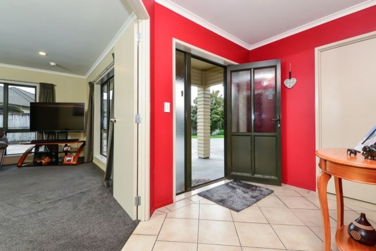 Photo of property in 13 Cranmer Close, Rototuna North, Hamilton, 3210
