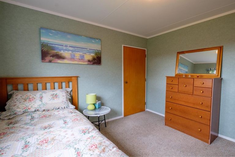 Photo of property in 24 Cedar Crescent, Feilding, 4702