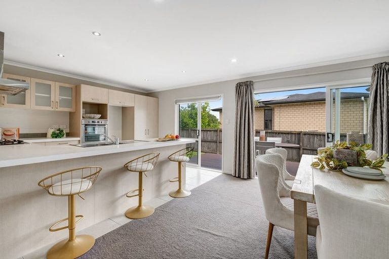 Photo of property in 128 Glendhu Road, Bayview, Auckland, 0629