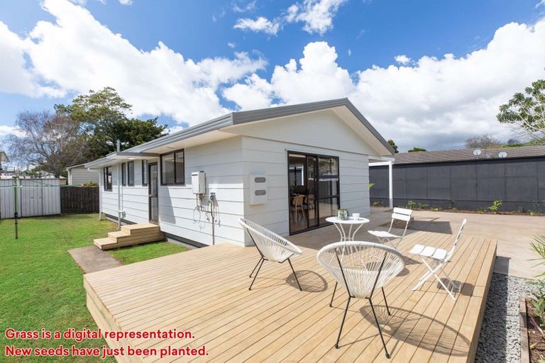 Photo of property in 2/26 Landscape Road, Papatoetoe, Auckland, 2025