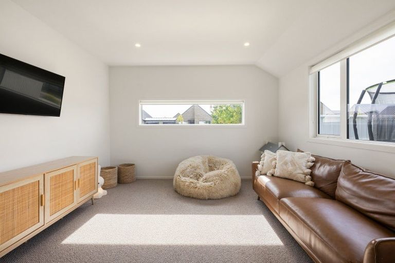 Photo of property in 22 Hugo Shaw Drive, Cambridge, 3434