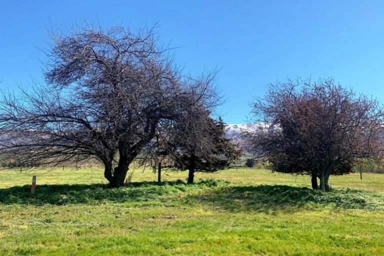 Photo of property in 1003 Luggate-cromwell Road, Mount Pisa, Cromwell, 9383