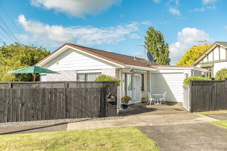 Photo of property in 54 Maxwell Avenue, Durie Hill, Whanganui, 4500