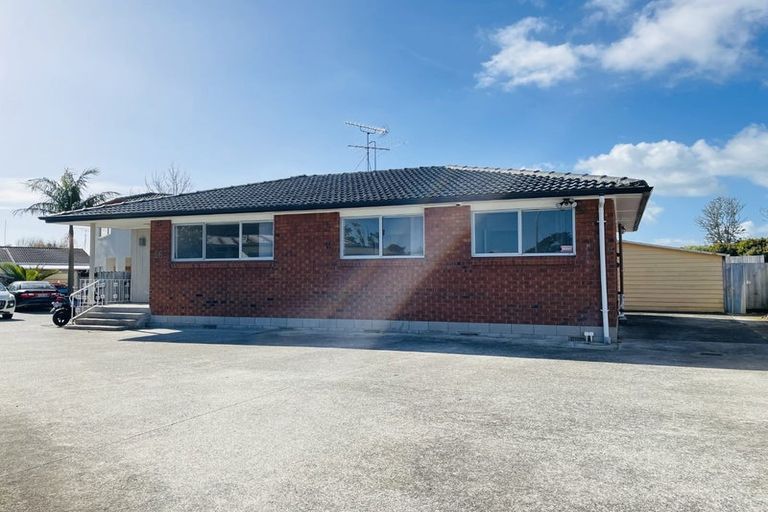 Photo of property in 16 Nan Place, Pakuranga Heights, Auckland, 2010