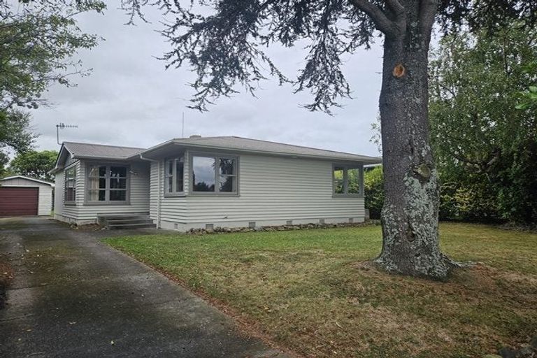 Photo of property in 23 Newhaven Place, Roslyn, Palmerston North, 4414