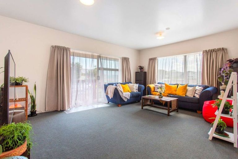 Photo of property in 7 Foxlaw Street, Randwick Park, Auckland, 2105