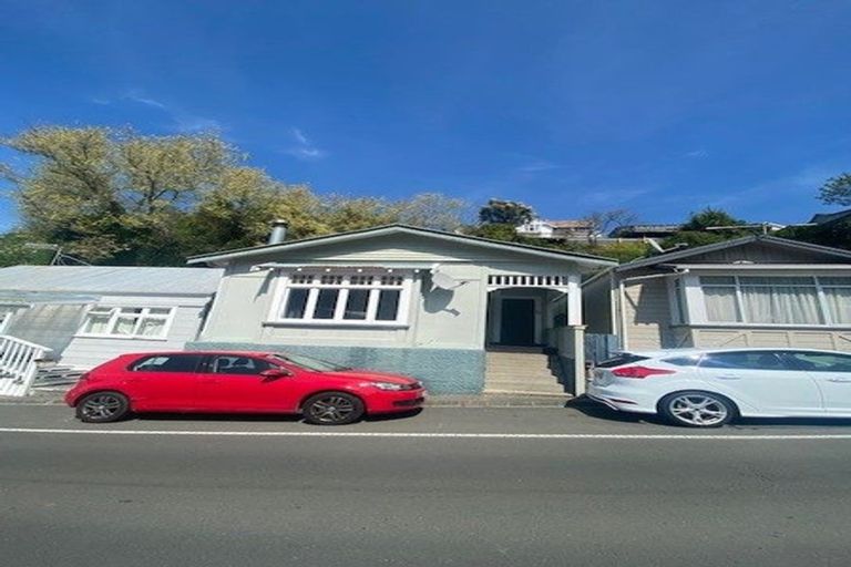 Photo of property in 38-40 Shakespeare Road, Bluff Hill, Napier, 4110