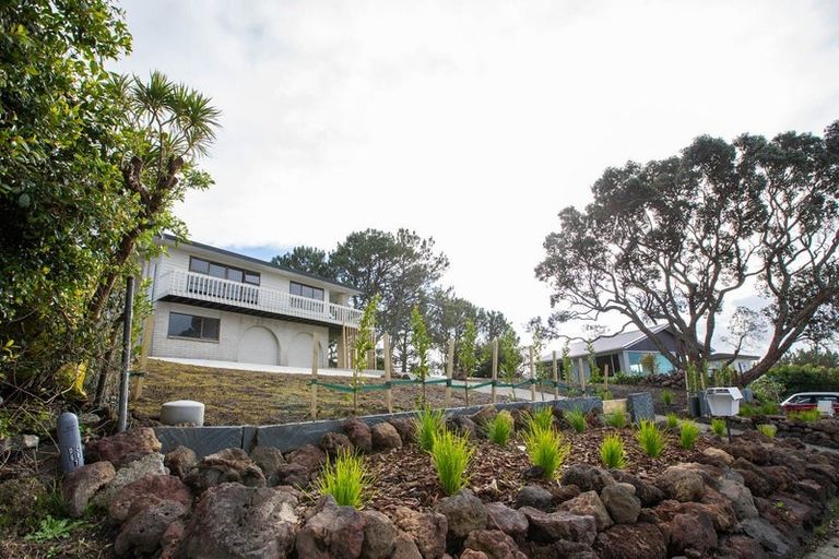 Photo of property in 4 Dalmeny Close, Murrays Bay, Auckland, 0630