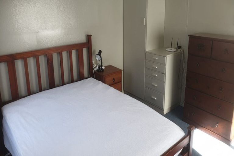 Photo of property in 19 Monowai Road, Johnsonville, Wellington, 6037