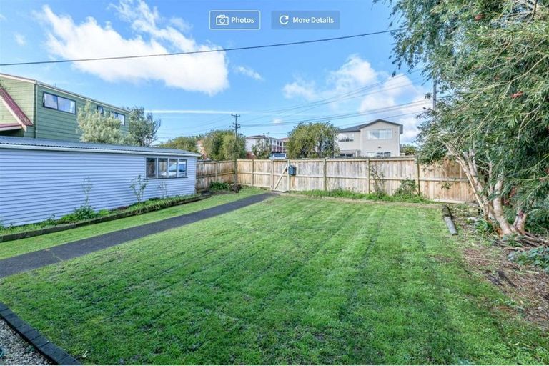 Photo of property in 7 Harrington Road, Henderson, Auckland, 0610