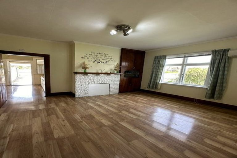 Photo of property in 40 Lincoln Road, Hillmorton, Christchurch, 8024