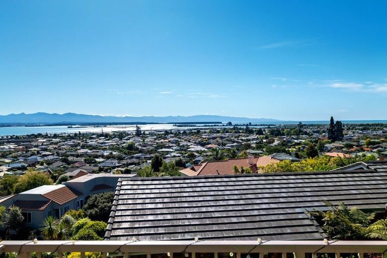 Photo of property in 18 Clairmont Heights, Stoke, Nelson, 7011