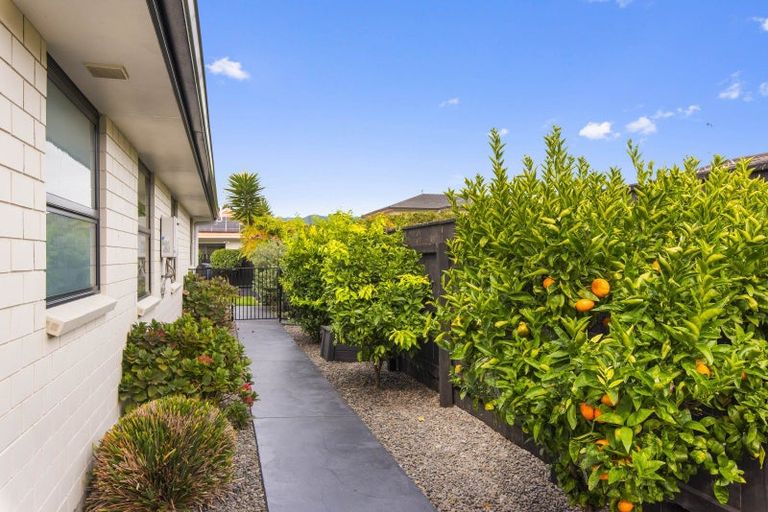 Photo of property in 47 San Priamo Place, Paraparaumu Beach, Paraparaumu, 5032