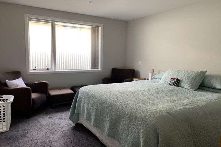 Photo of property in 27b Pehi Kupa Street, Waikanae, 5036