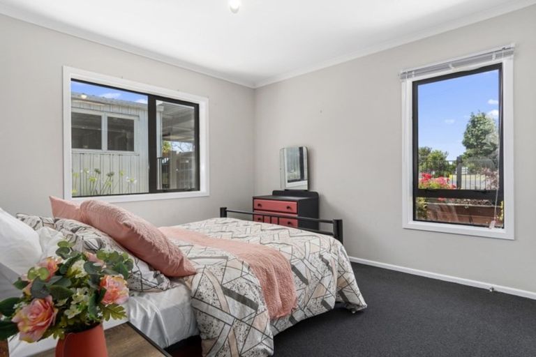 Photo of property in 2 Harris Street, Te Puke, 3119