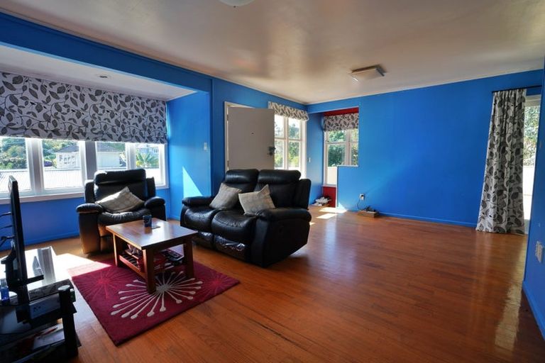 Photo of property in 42 Selwyn Crescent, Forrest Hill, Auckland, 0620