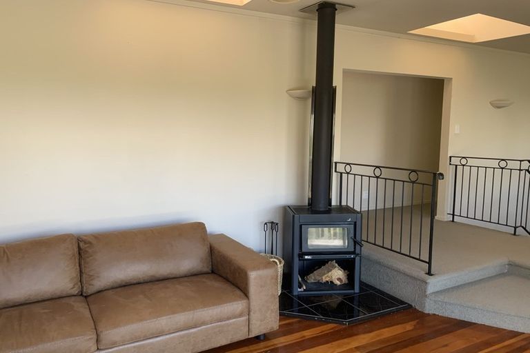 Photo of property in 3 Tinopai Road, Titirangi, Auckland, 0604