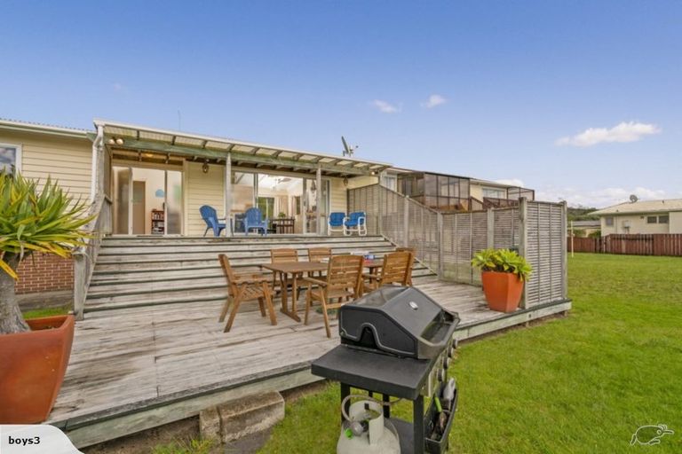 Photo of property in 9 Captain Cook Road, Cooks Beach, Whitianga, 3591