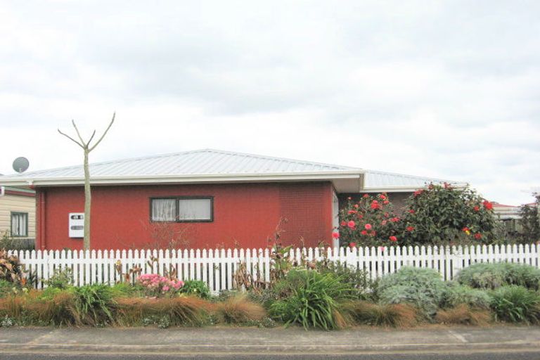 Photo of property in 23 Whitby Avenue, Whitianga, 3510