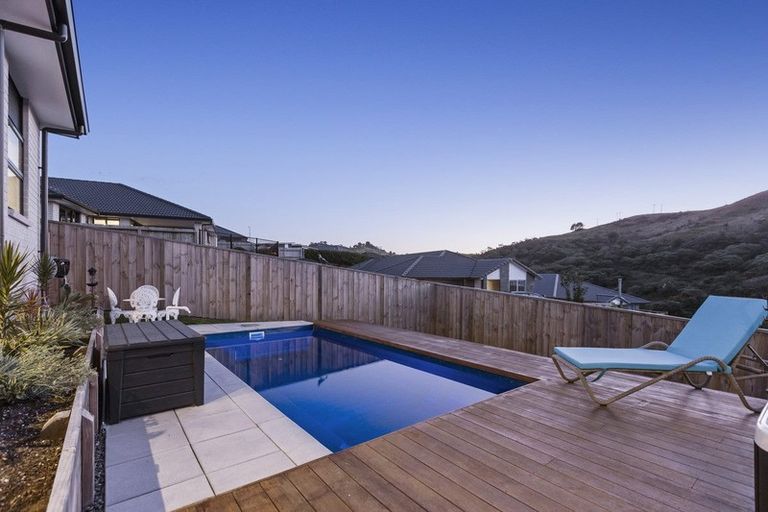 Photo of property in 15 Bob Carter Place, Welcome Bay, Tauranga, 3175