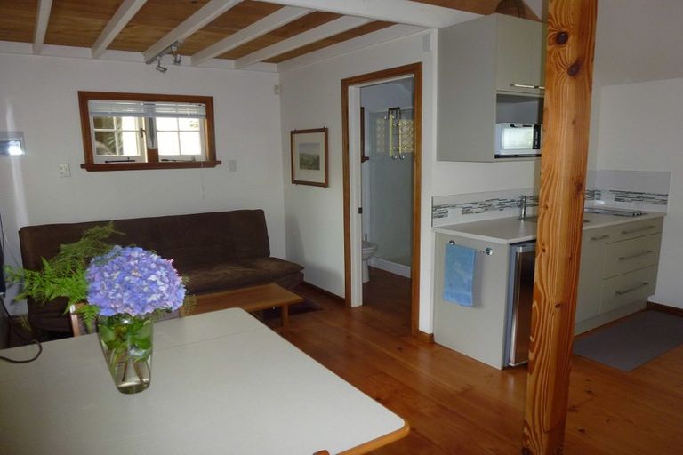 Photo of property in 81 Vauxhall Road, Devonport, Auckland, 0624