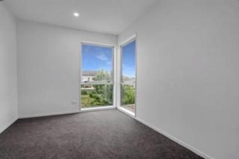 Photo of property in 305f Porchester Road, Takanini, 2112