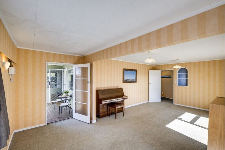 Photo of property in 16a Rata Street, Taradale, Napier, 4112