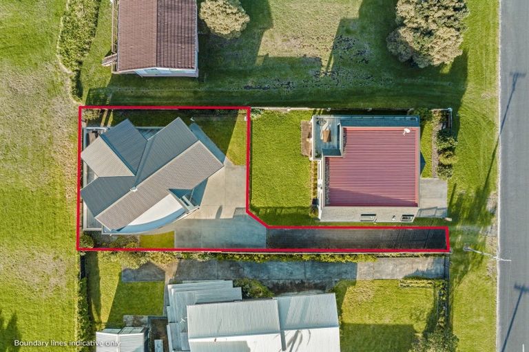 Photo of property in 102b Hinemoa Street, Whangamata, 3620