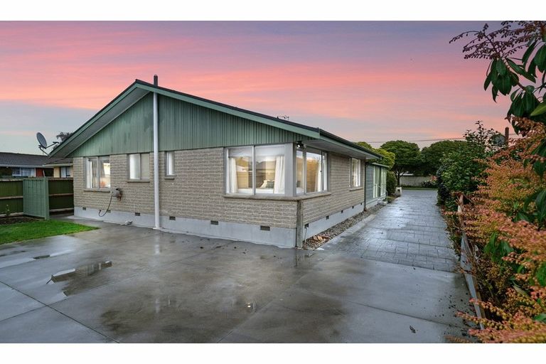 Photo of property in 9 Leacroft Street, Bishopdale, Christchurch, 8053