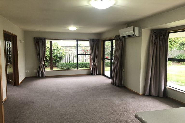 Photo of property in 107 Bush Road, Mosgiel, 9024