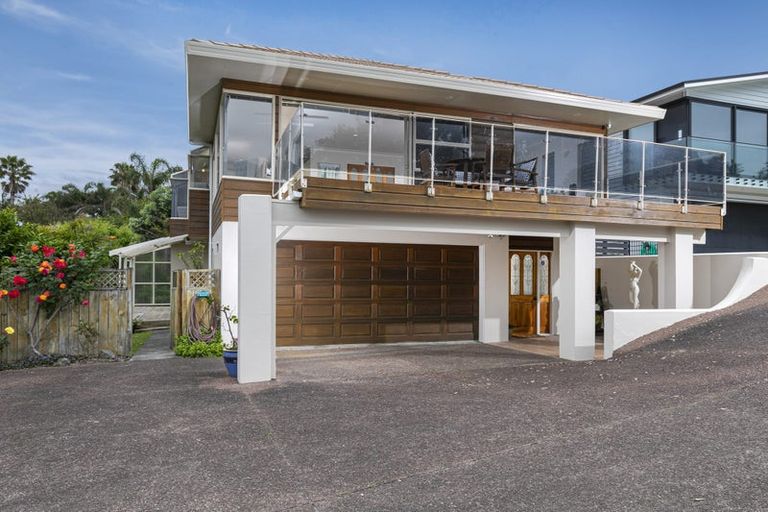 Photo of property in 45c Hyde Road, Rothesay Bay, Auckland, 0630