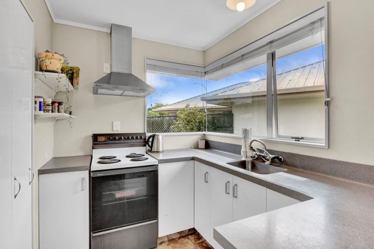 Photo of property in 2/16 Vining Crescent, Stoke, Nelson, 7011