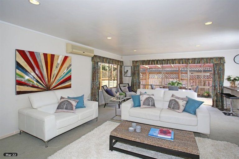 Photo of property in 35a Youngs Road, Papakura, 2110