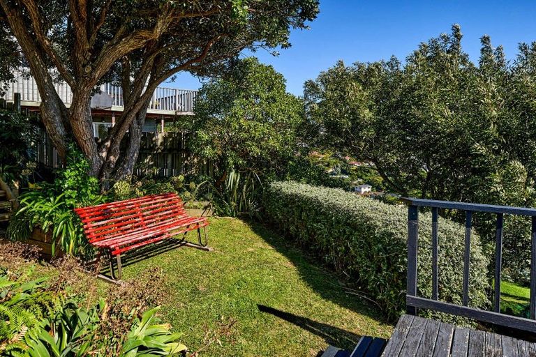 Photo of property in 10 Moray Place, Papakowhai, Porirua, 5024