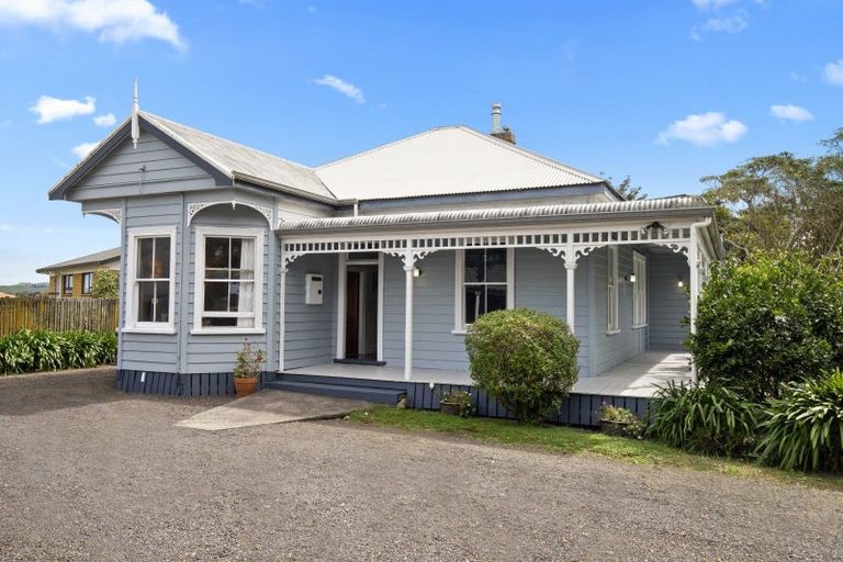 Photo of property in 13 Norfolk Rise, Waiuku, 2123