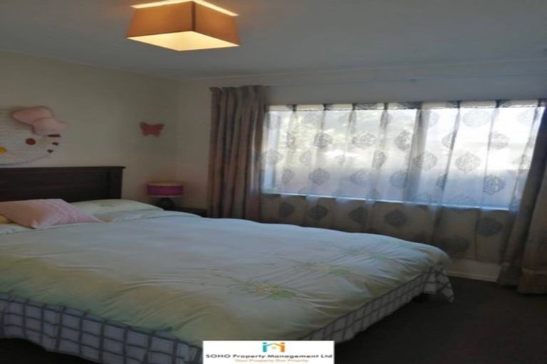 Photo of property in 234 Botany Road, Golflands, Auckland, 2013