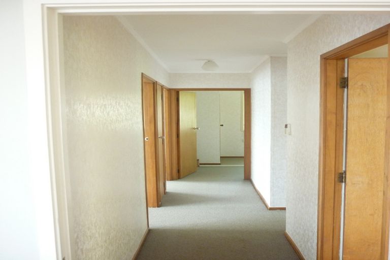 Photo of property in 18 Clyma Place, Massey, Auckland, 0614