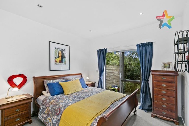 Photo of property in 3 Saddleback Grove, Karori, Wellington, 6012