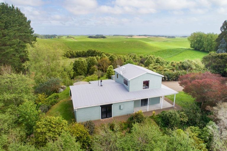 Photo of property in 484 Finnis Road, Pohangina, Feilding, 4775