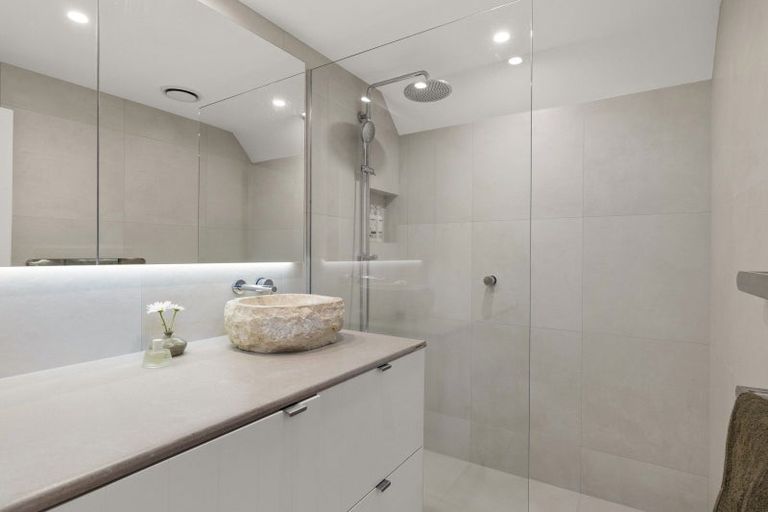 Photo of property in 102 Winchester Street, Merivale, Christchurch, 8014