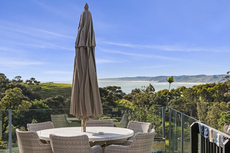 Photo of property in 10 Upper Wainui Road, Raglan, 3297