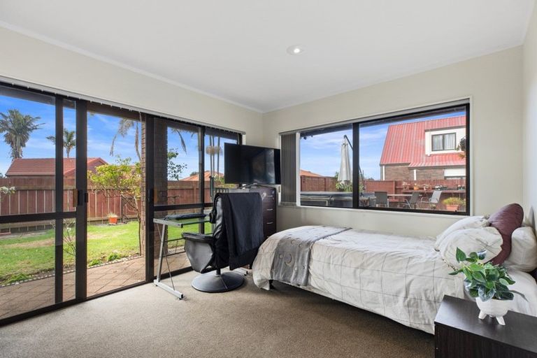 Photo of property in 8 Claridge Place, Mount Maunganui, 3116