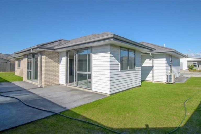 Photo of property in 9 Electric Place, Cromwell, 9310