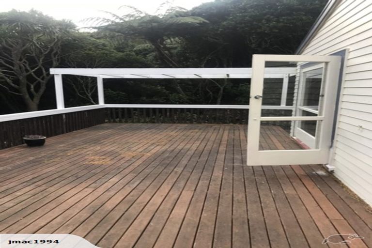 Photo of property in 19 Kimball Place, Johnsonville, Wellington, 6037